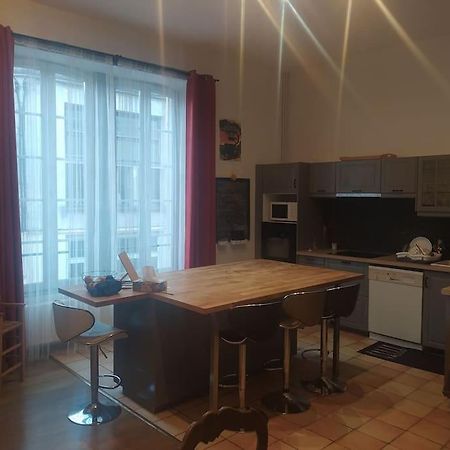 Chambre dans appartement de caractère Dole Extérieur photo